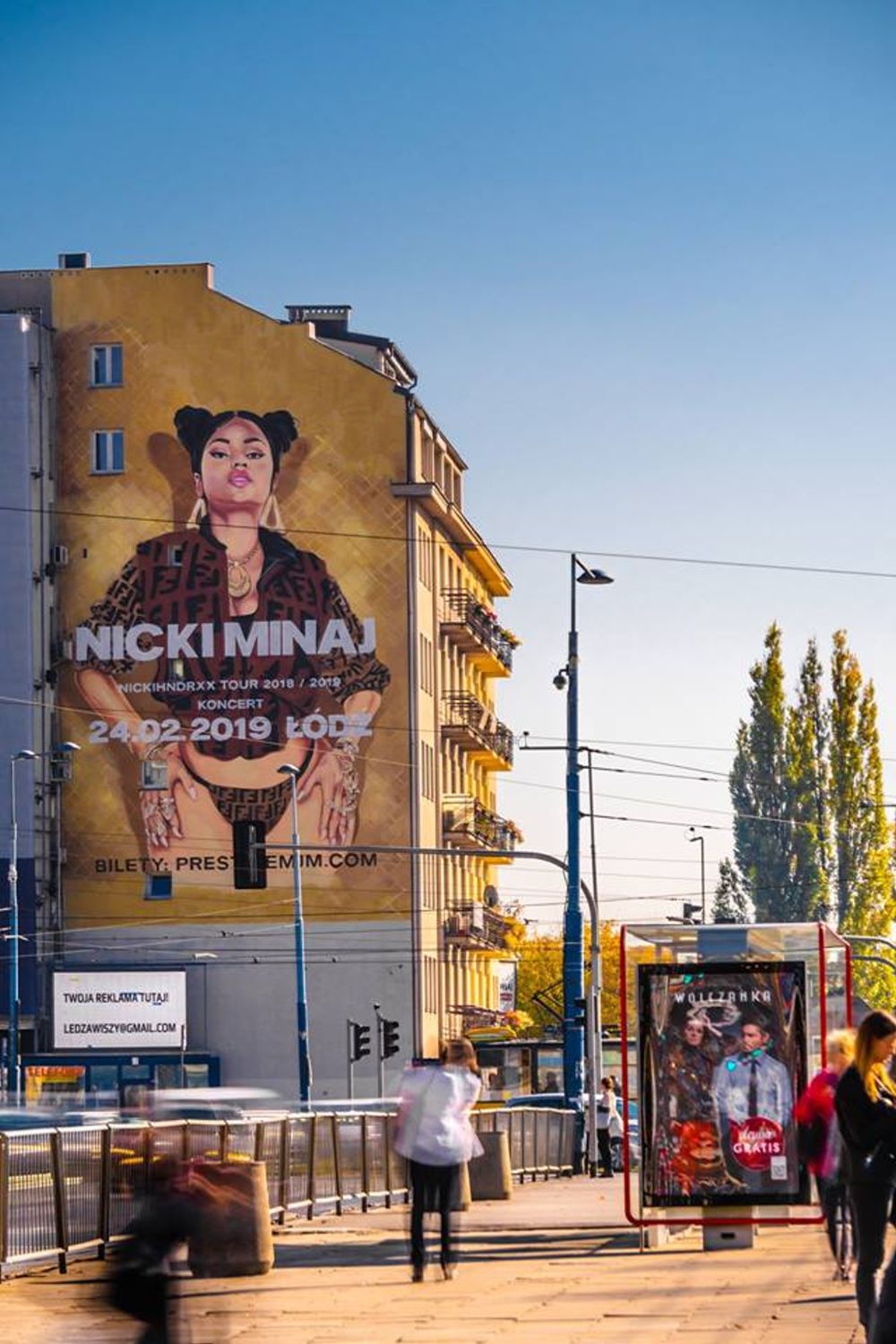 Nicki Minaj mural w Warszawie 2
