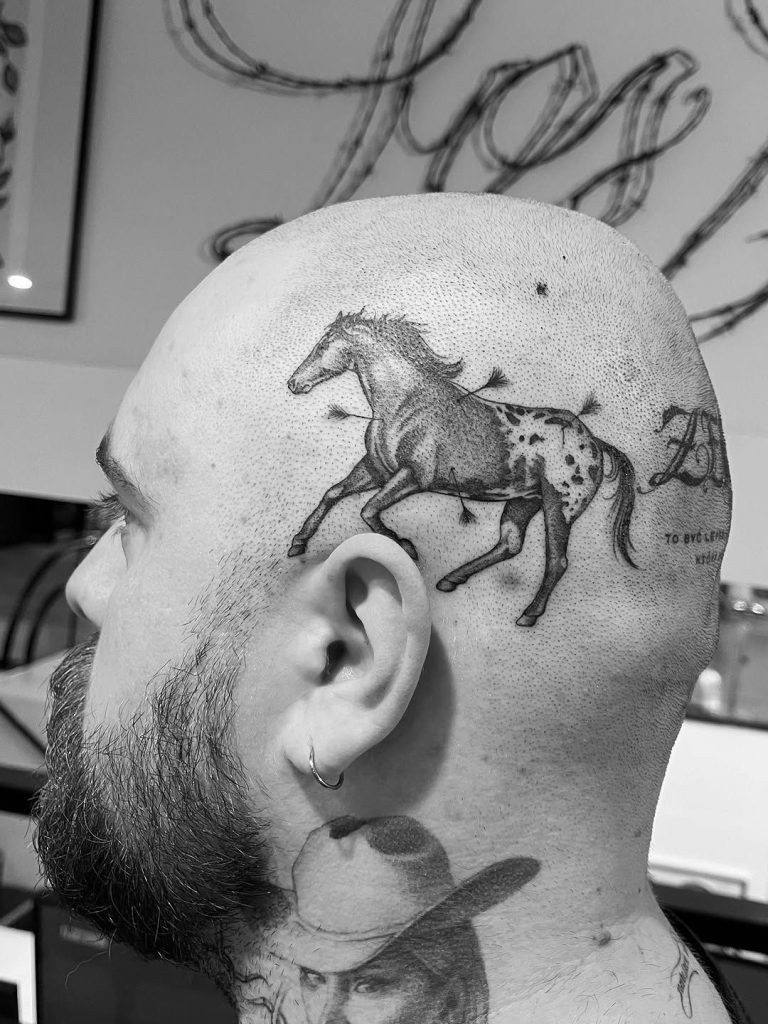 bedoes tatuaż głowa