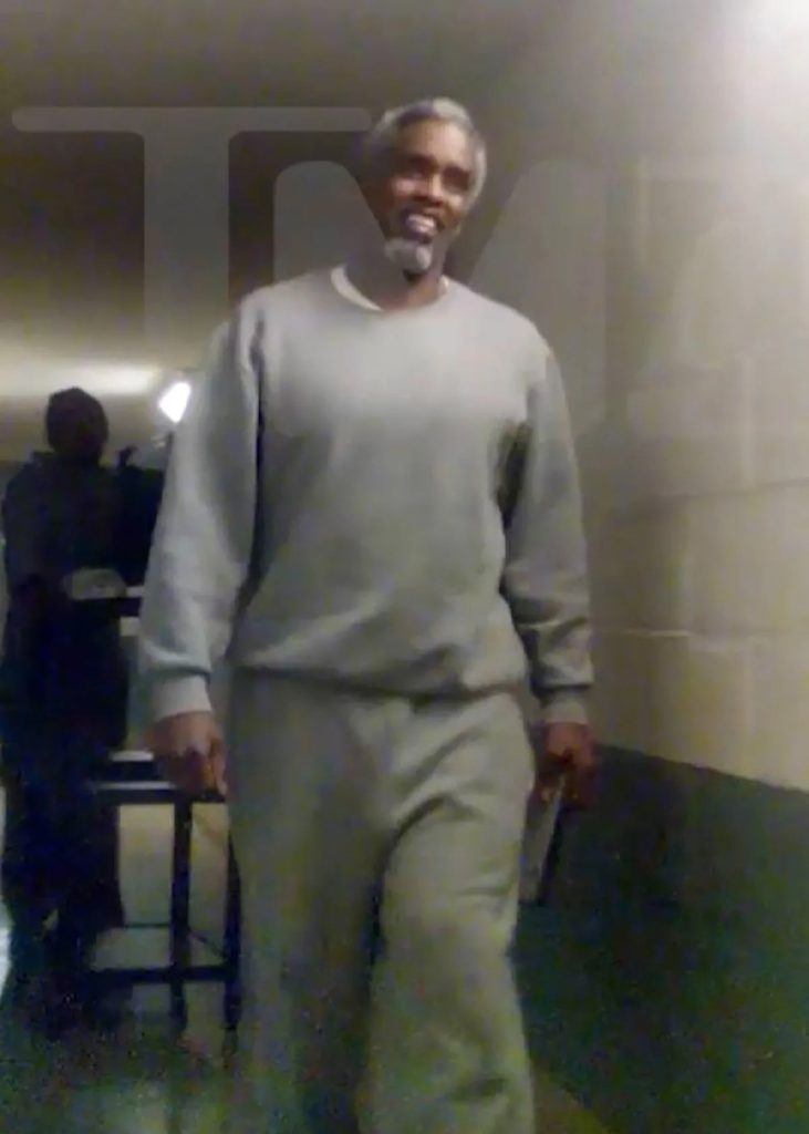 Diddy w więzieniu. Prawdziwe zdjęcie zrobione z ukrycia.