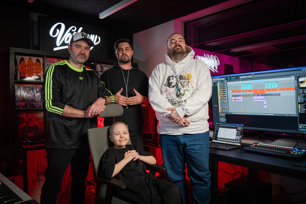 Voskovy, Maja i Bedoes