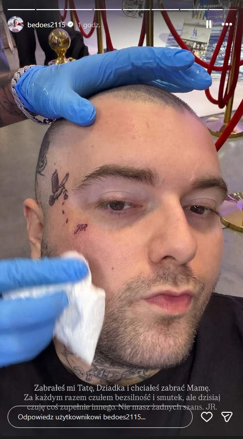 bedoes tatuaż na twarzy