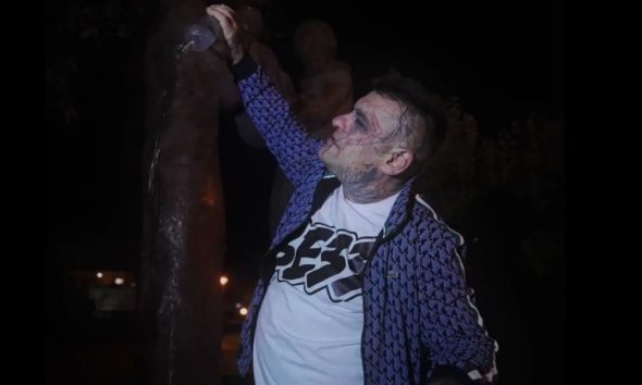 popek mamo tato queen